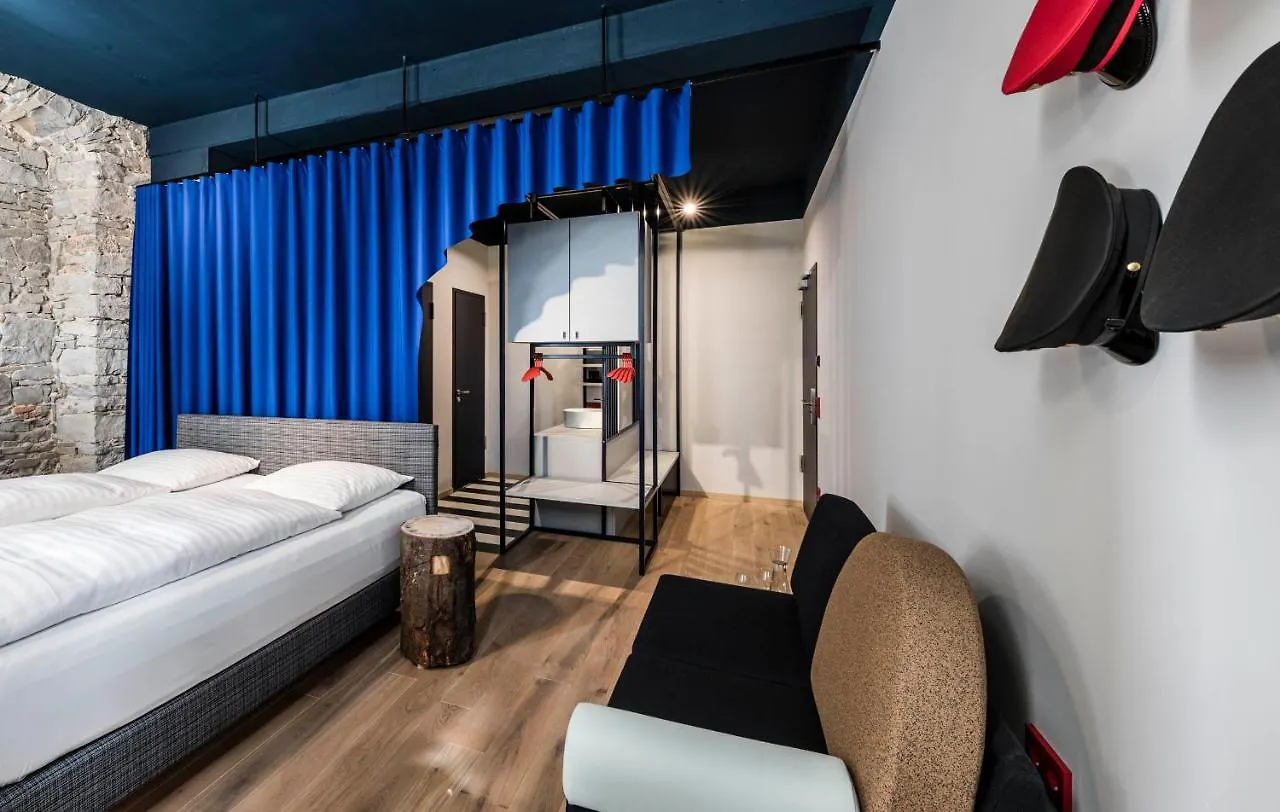 ****  Romantik Hotel Zur Schwane Volkach Germany